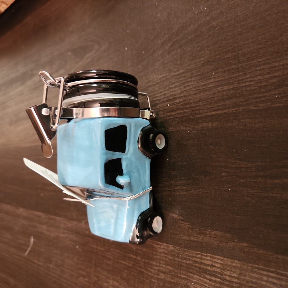 jeep blue porcelain for any spices. New in box